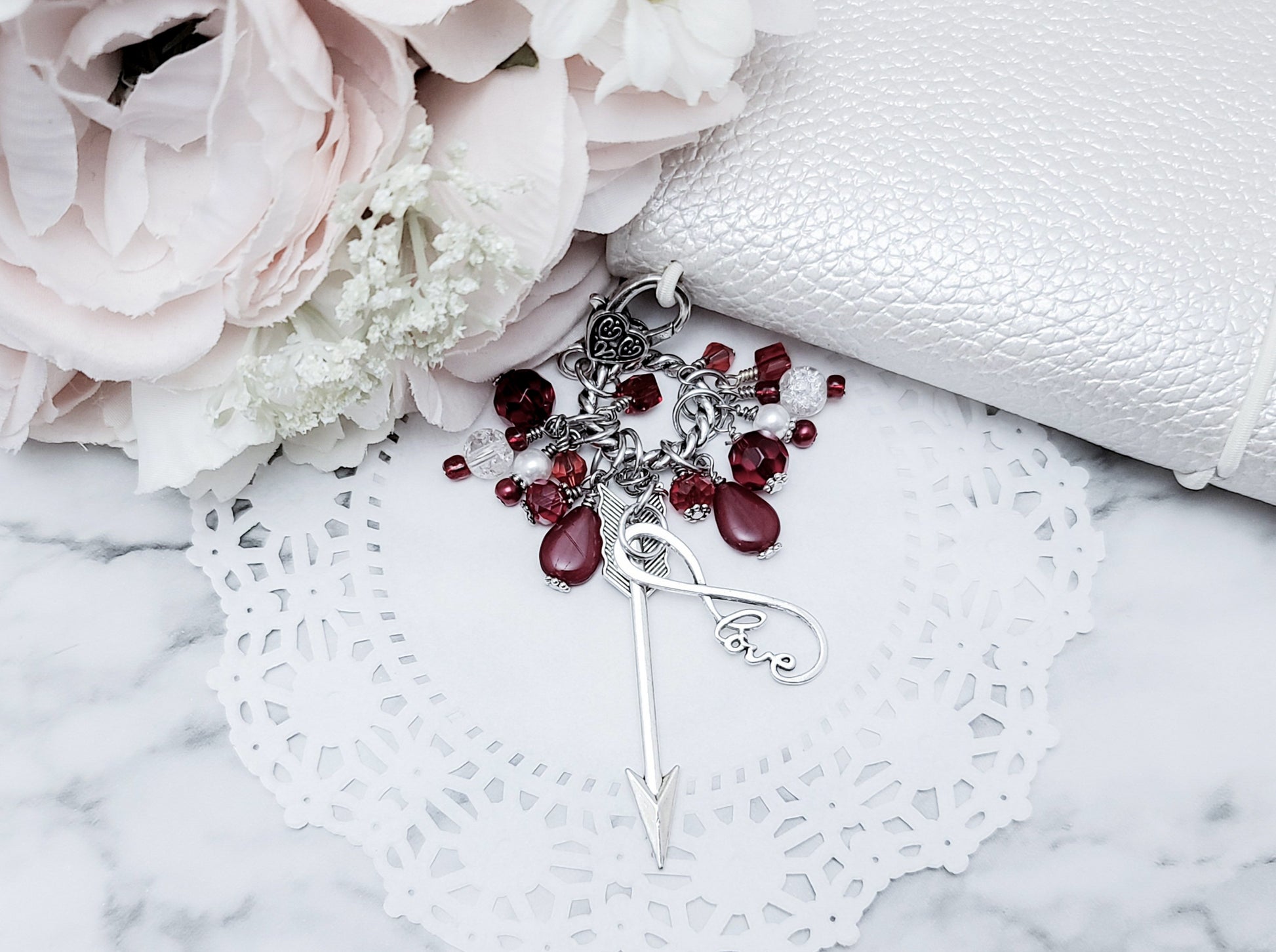 Chunky Dangle - Love (Red)