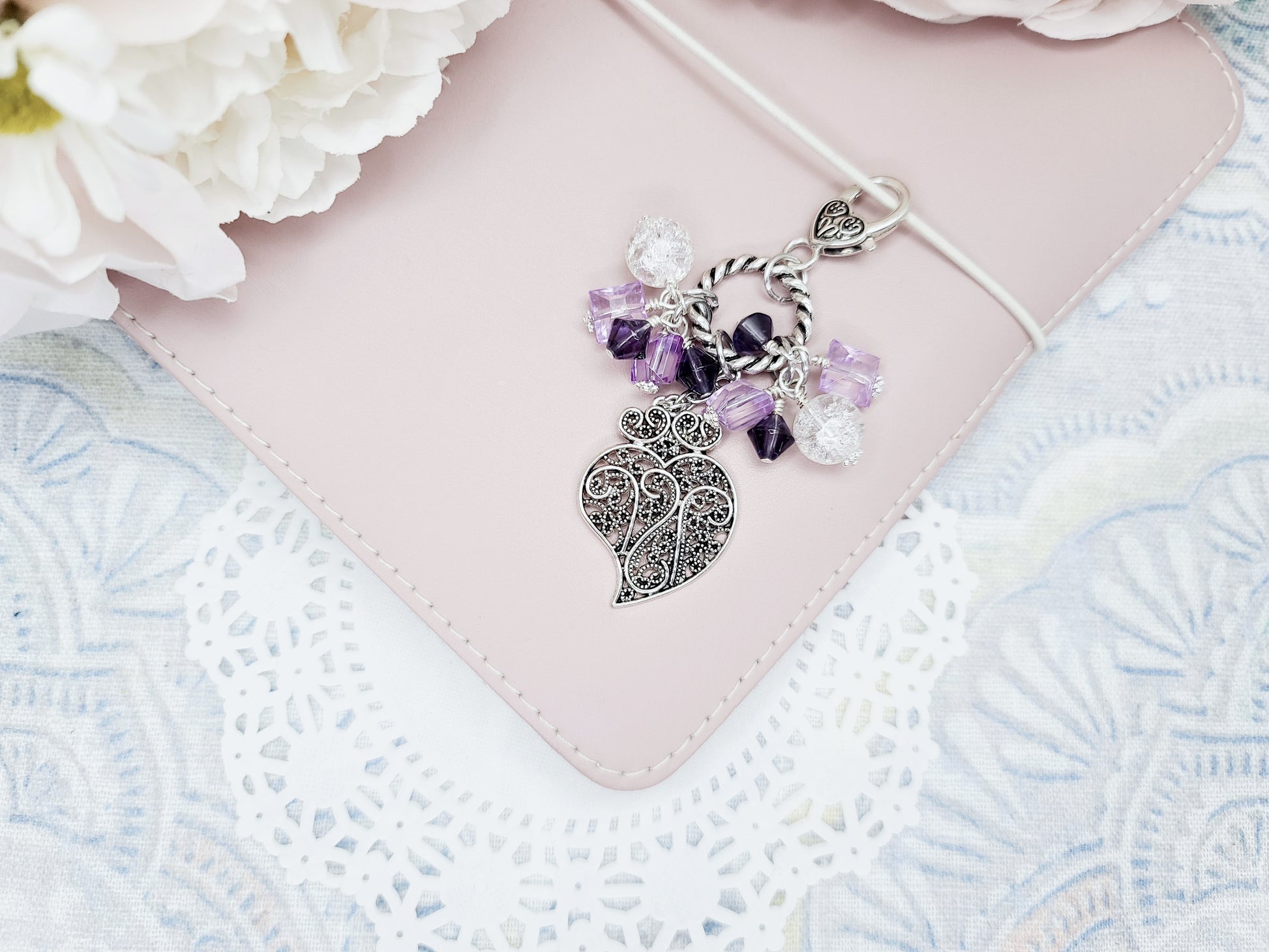 Chunky Dangle - Scroll Heart