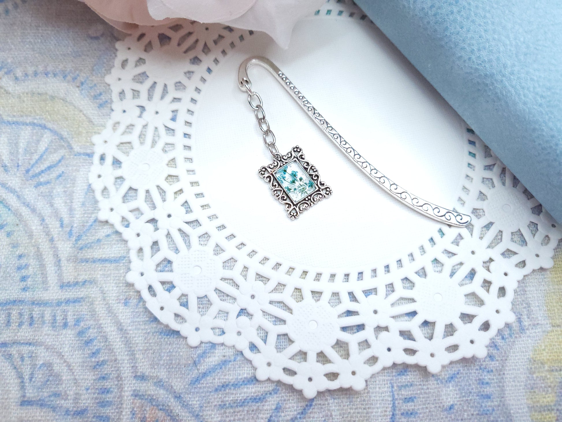 Metal Bookmark - Vintage Floral (Bright Blue)