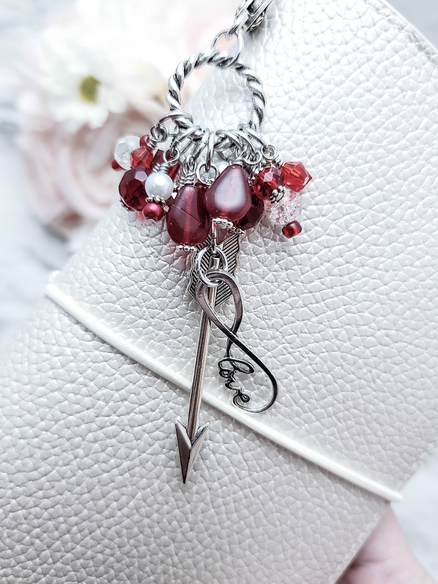 Chunky Dangle - Love (Red)