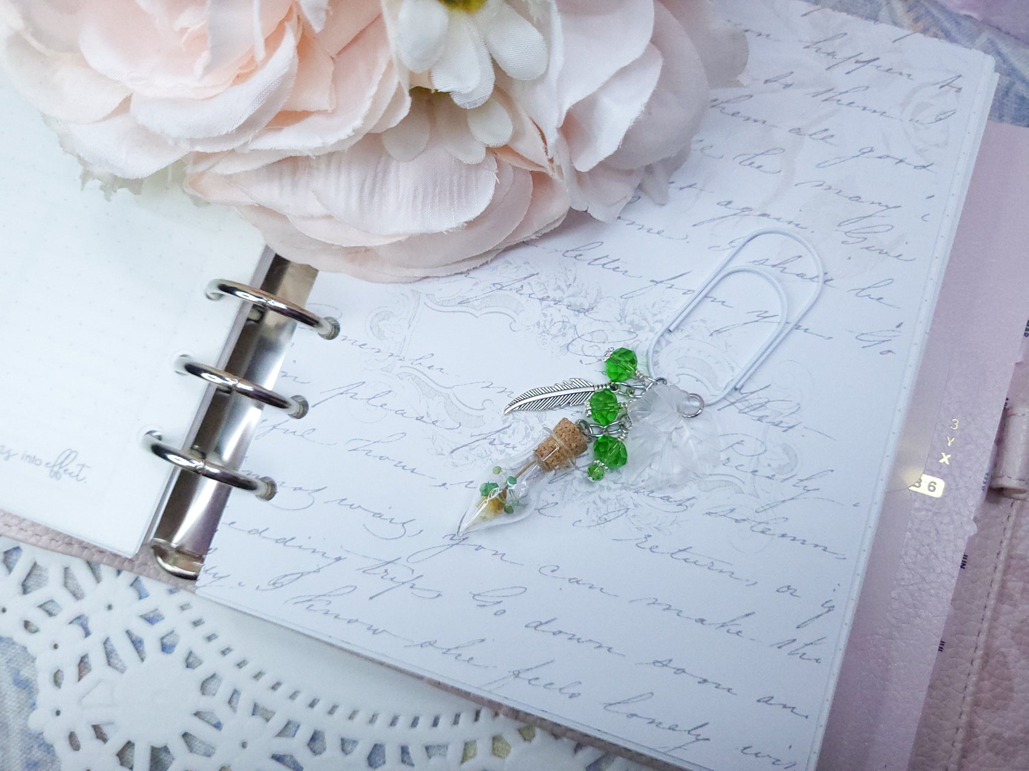 BlingMark - Vintage Floral Vial (Green)