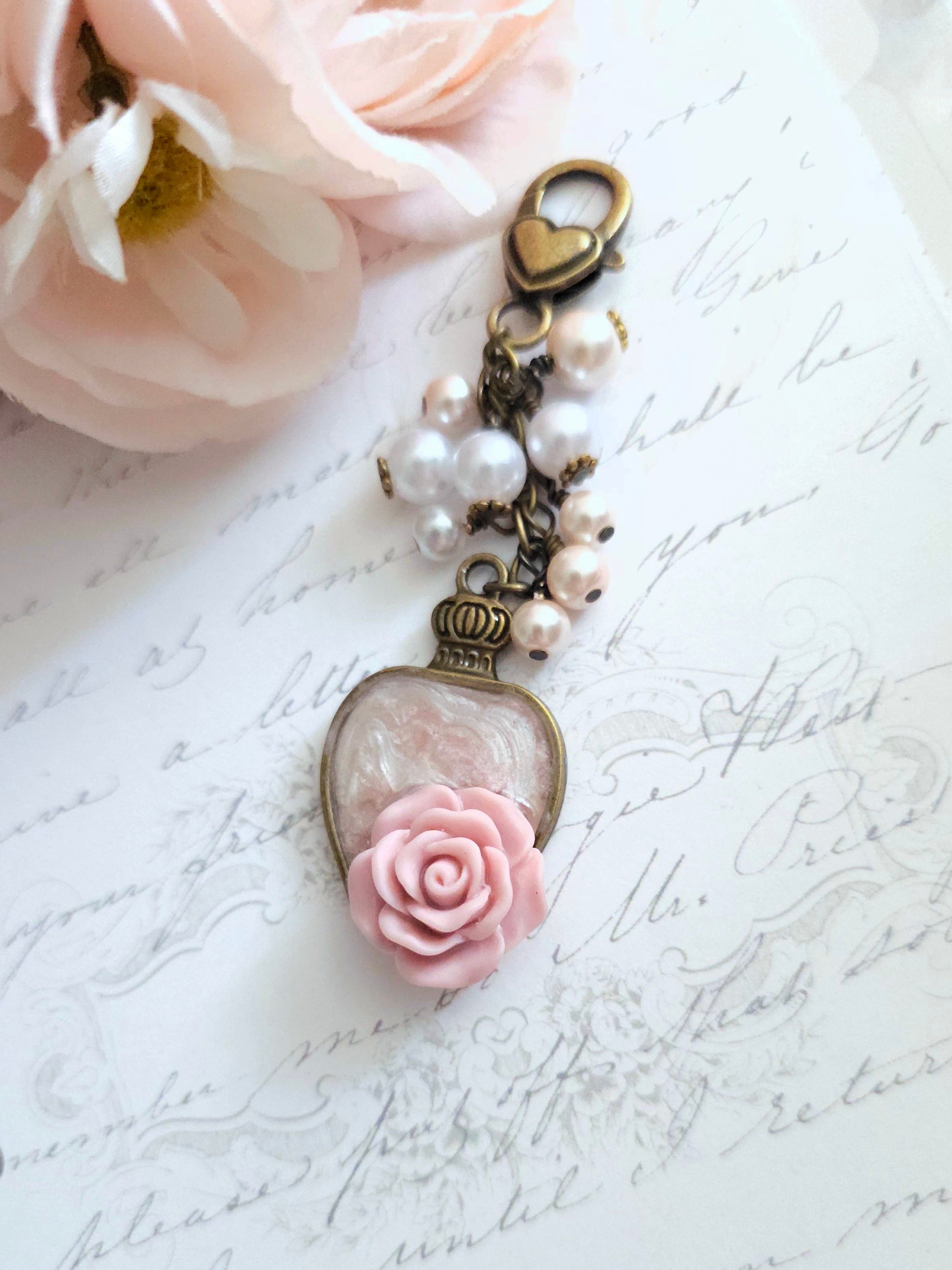 Statement Dangle - Vase