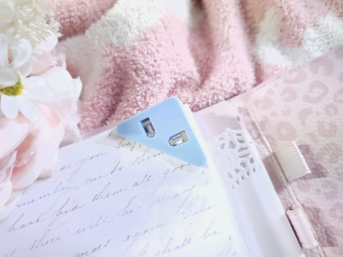 Bookmark Corner Clips