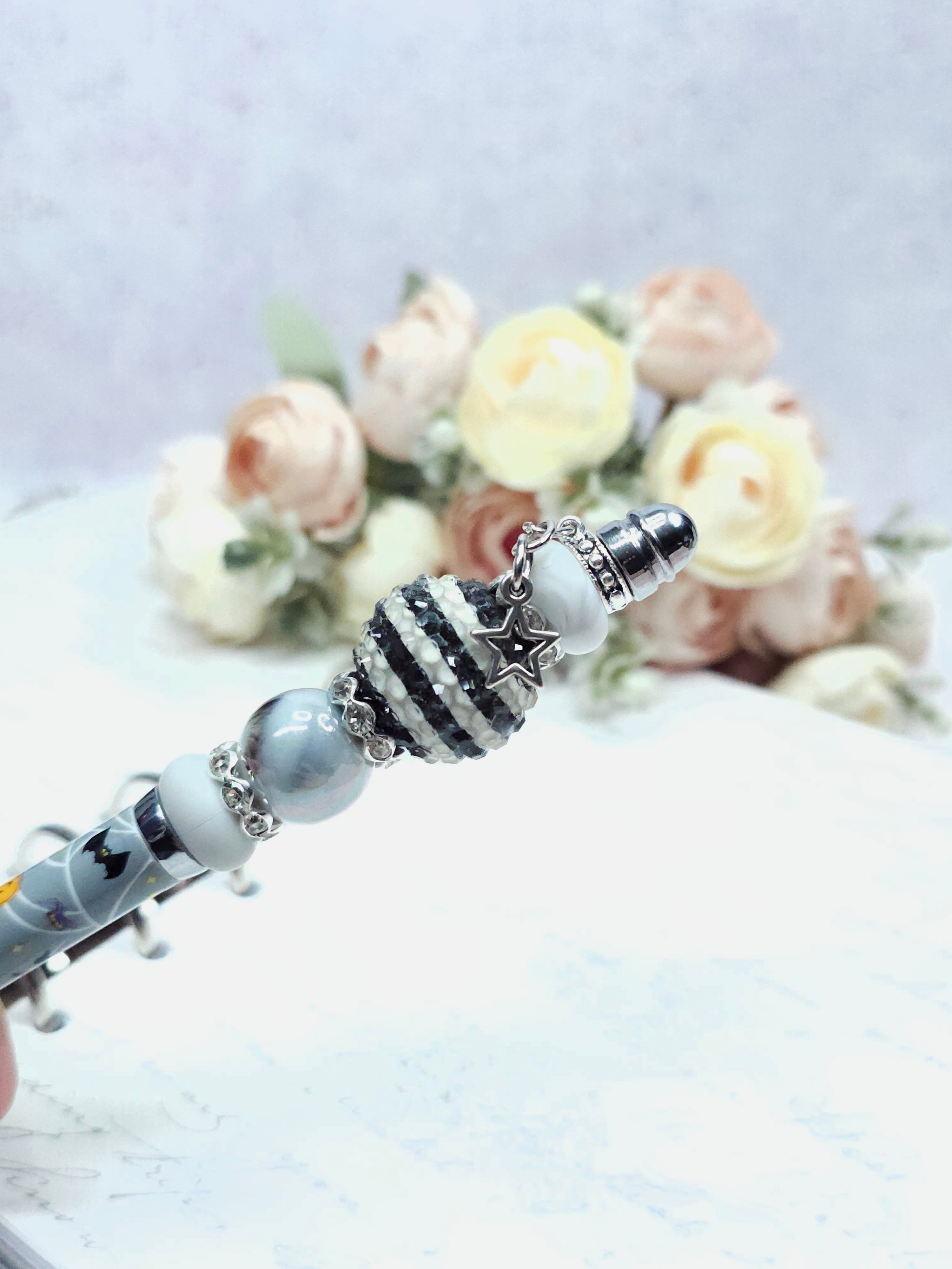 Beaded Pen - Gray Ghosts