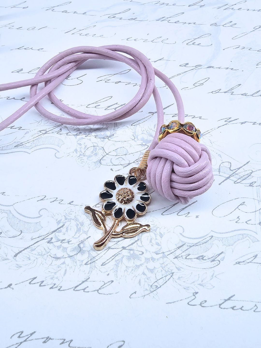 Bookmark  - Black Daisy