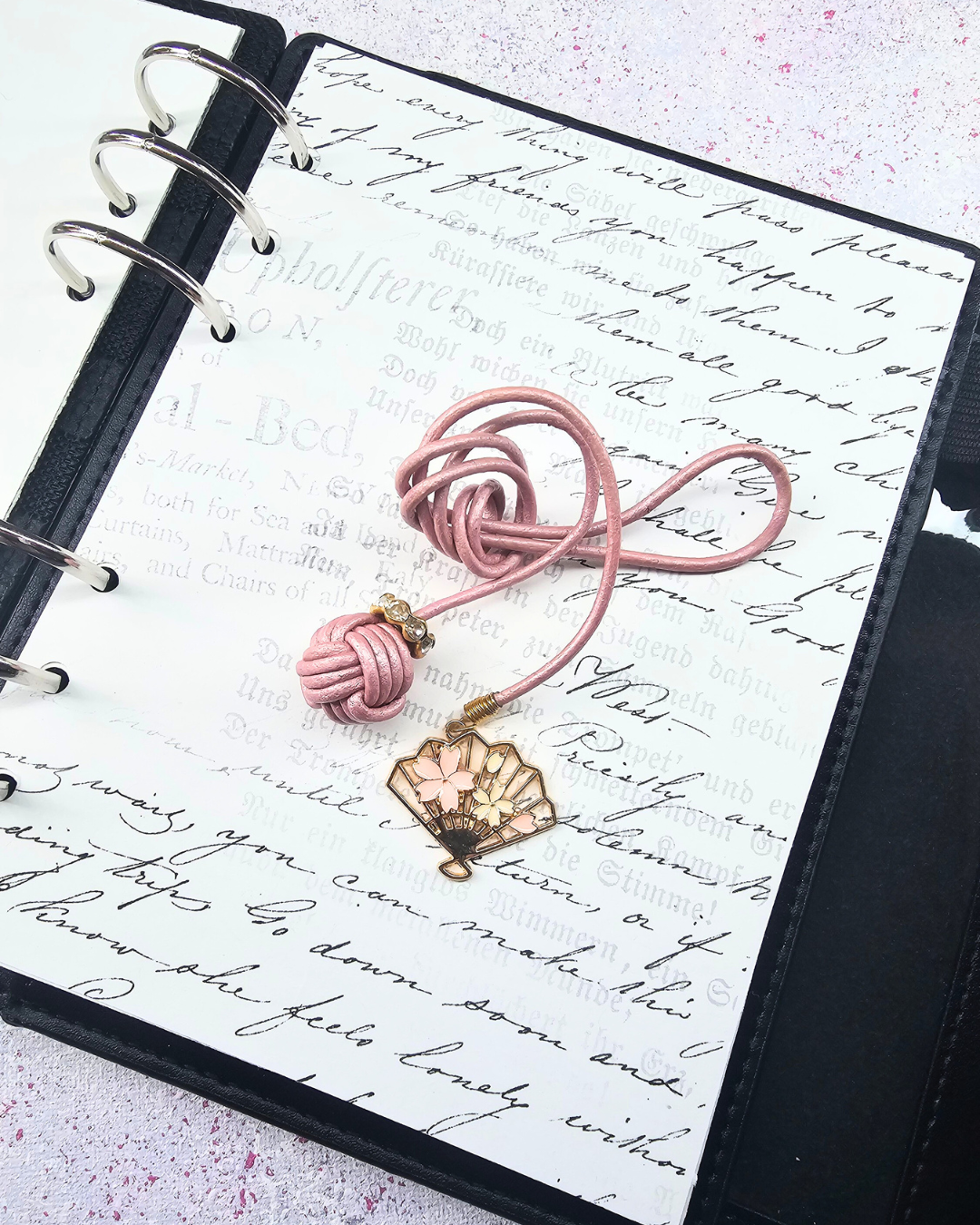 Bookmark  - Fan