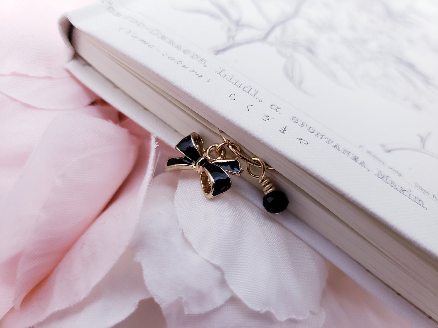 Charmed Paperclip - Black and Gold Bow