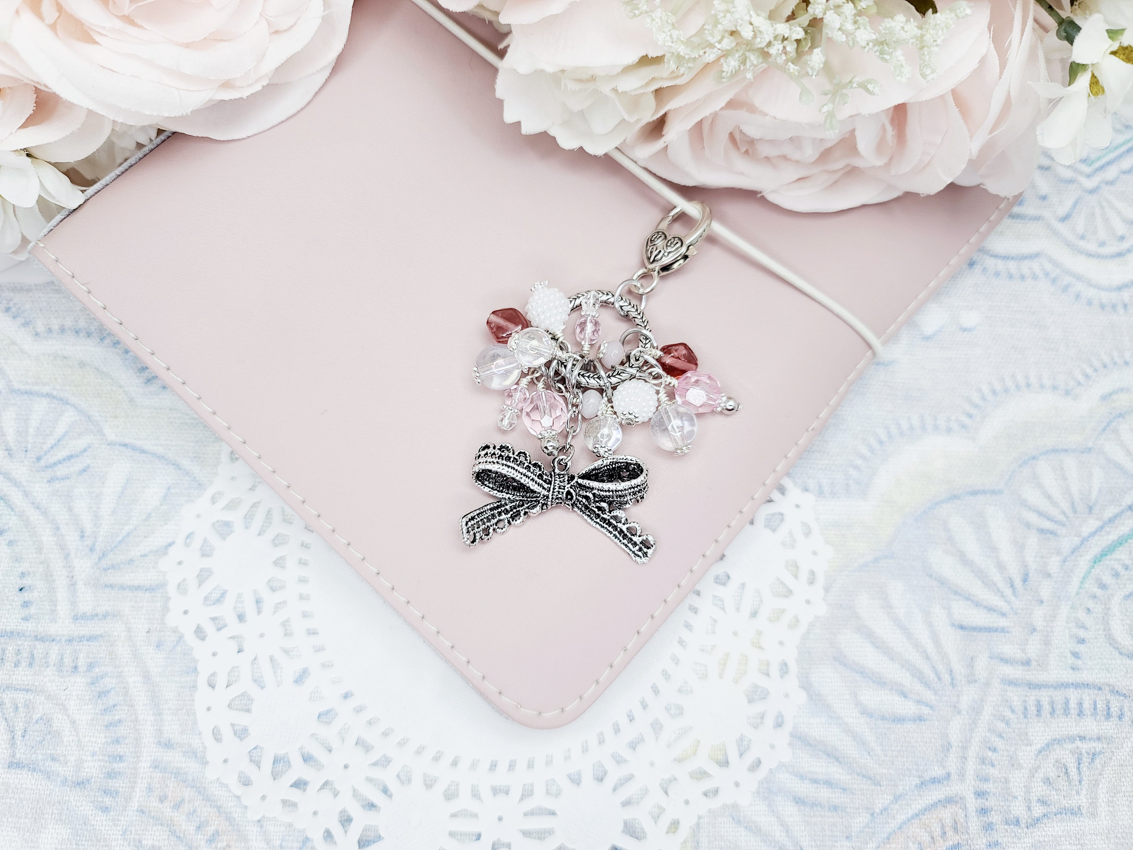 Chunky Dangle - Vintage Bow