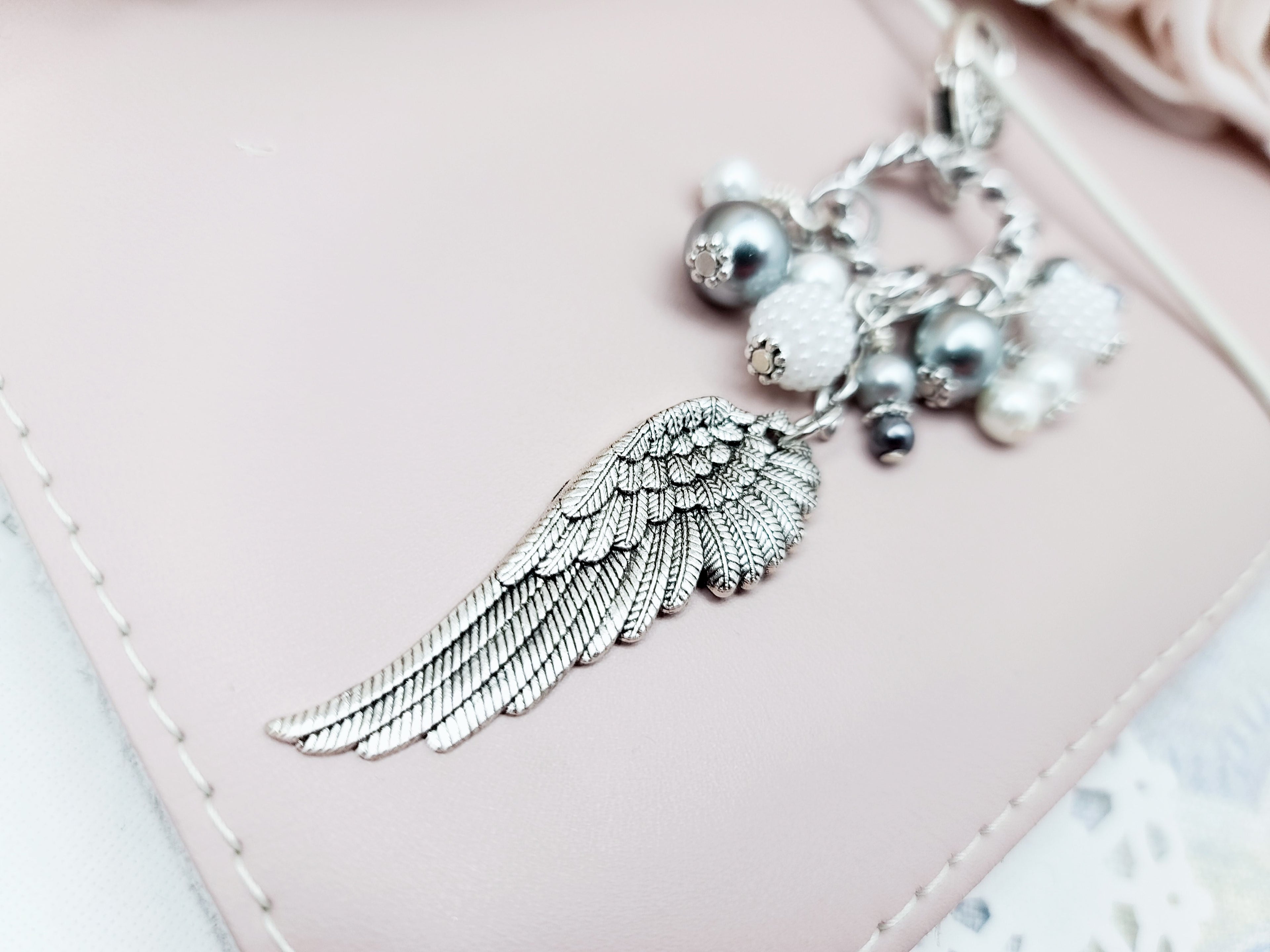 Chunky Dangle - Pearly Wings
