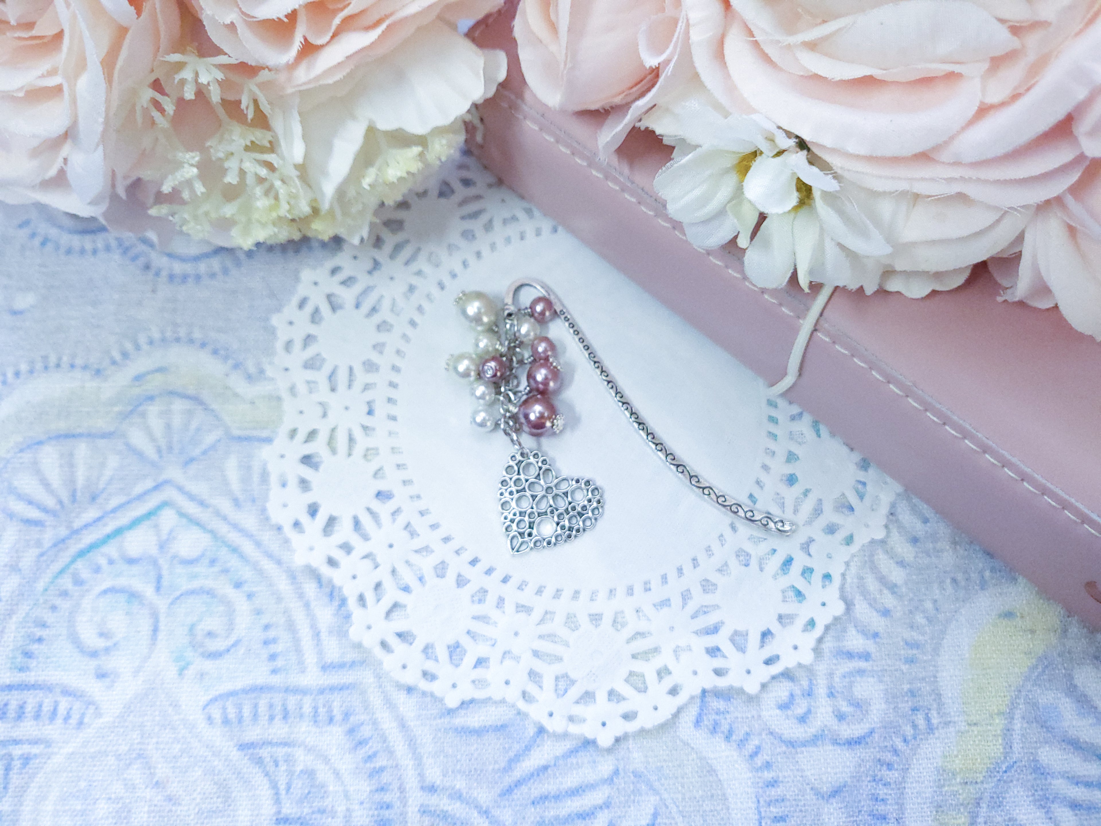 Metal Bookmark - Pearl Heart