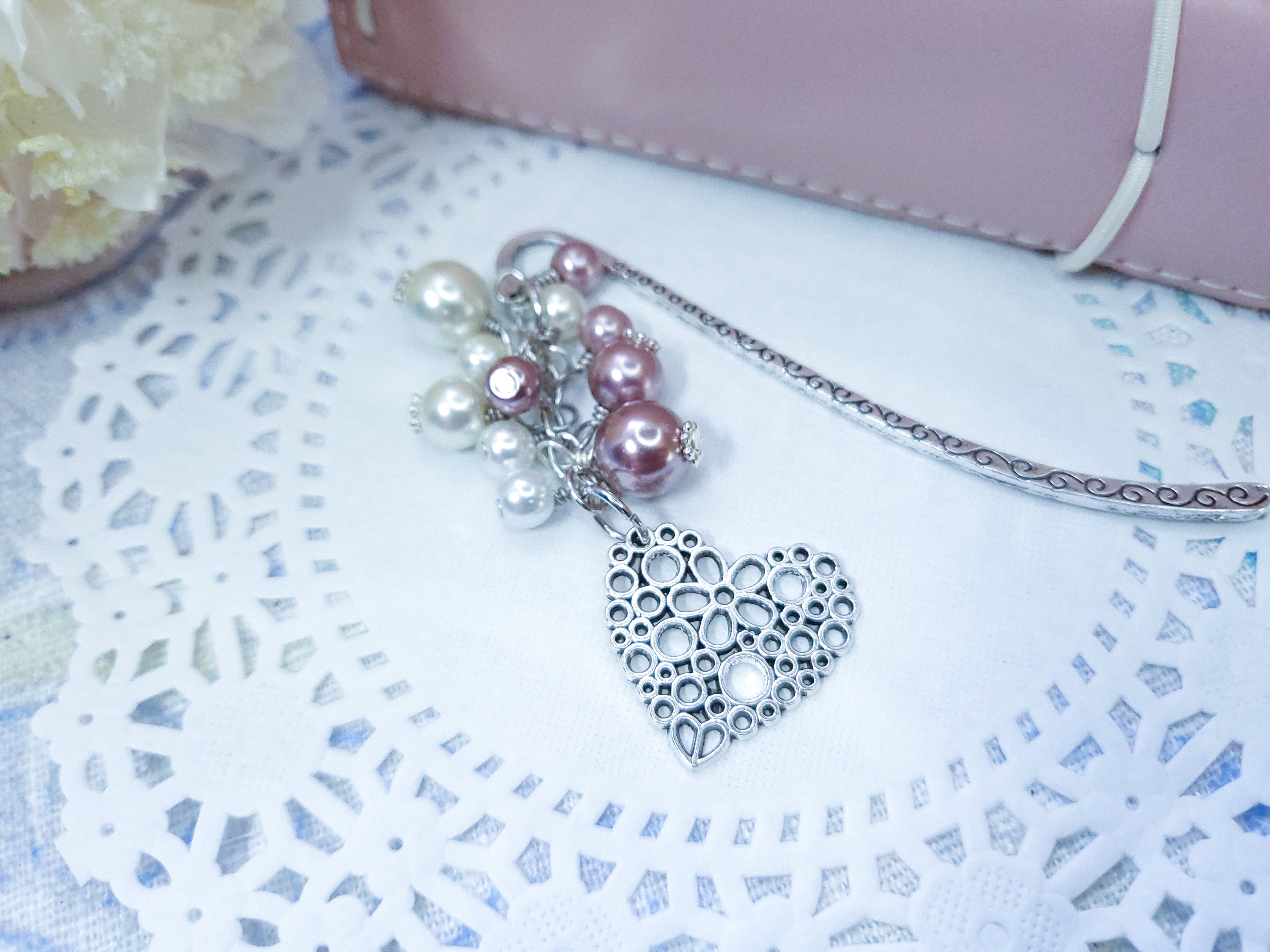 Metal Bookmark - Pearl Heart