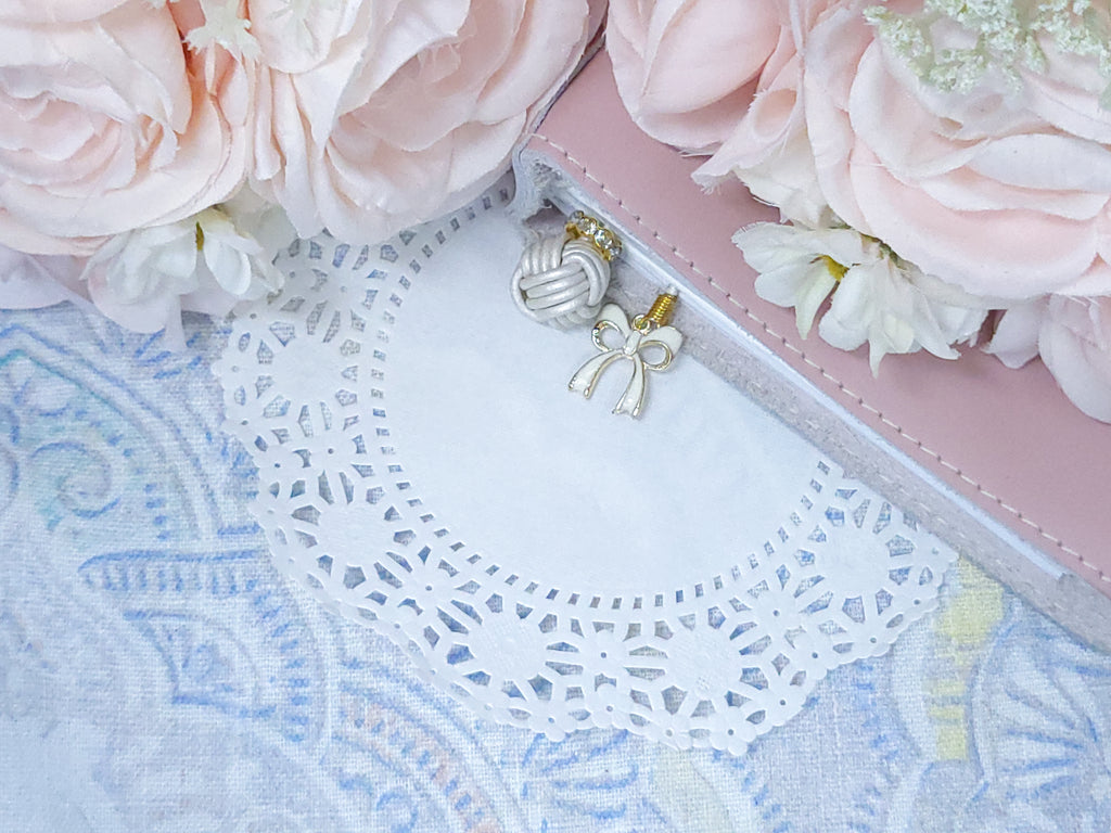 Bookmark - White Bow
