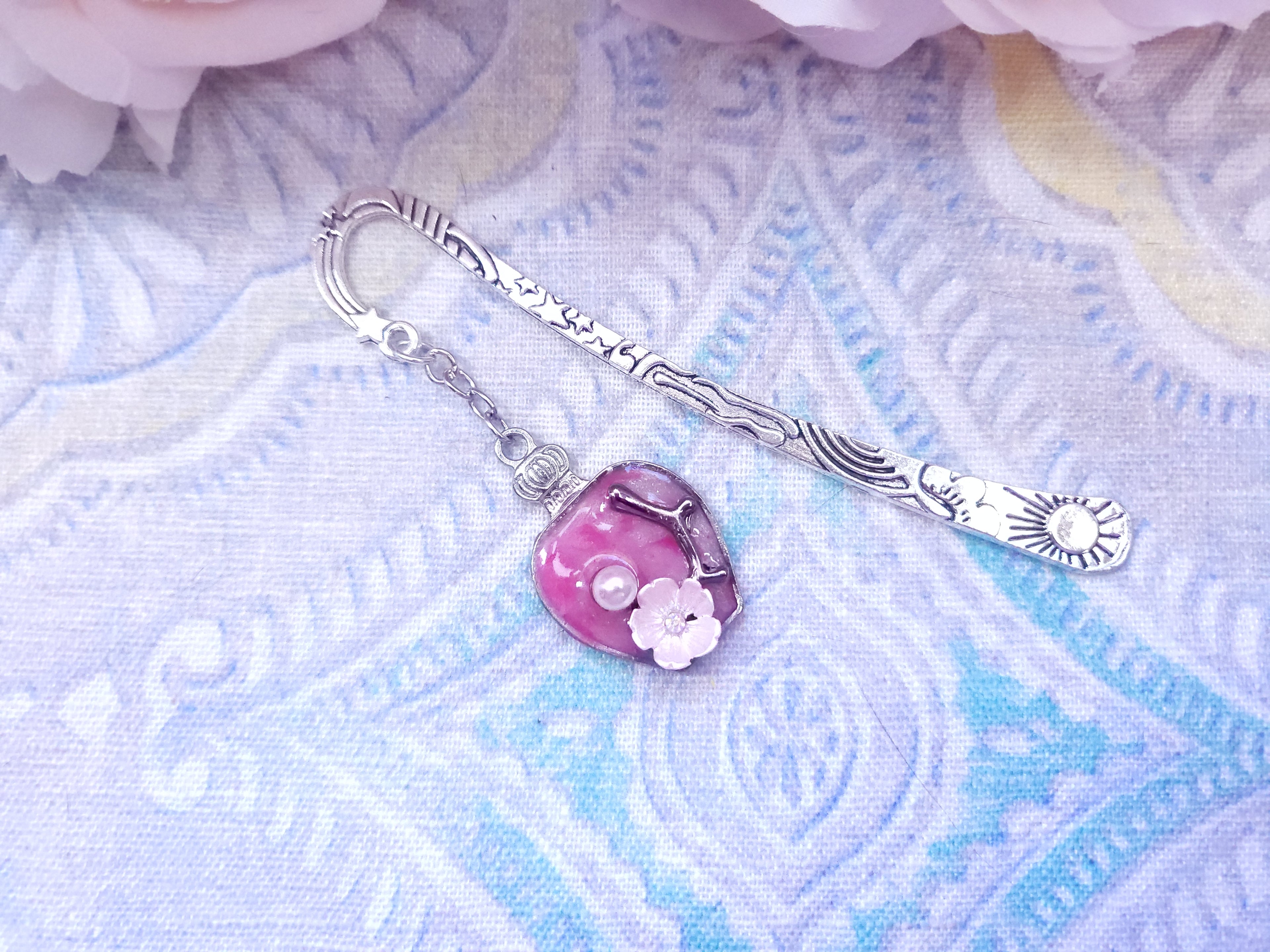 Deluxe Metal Bookmark - Floral Vase