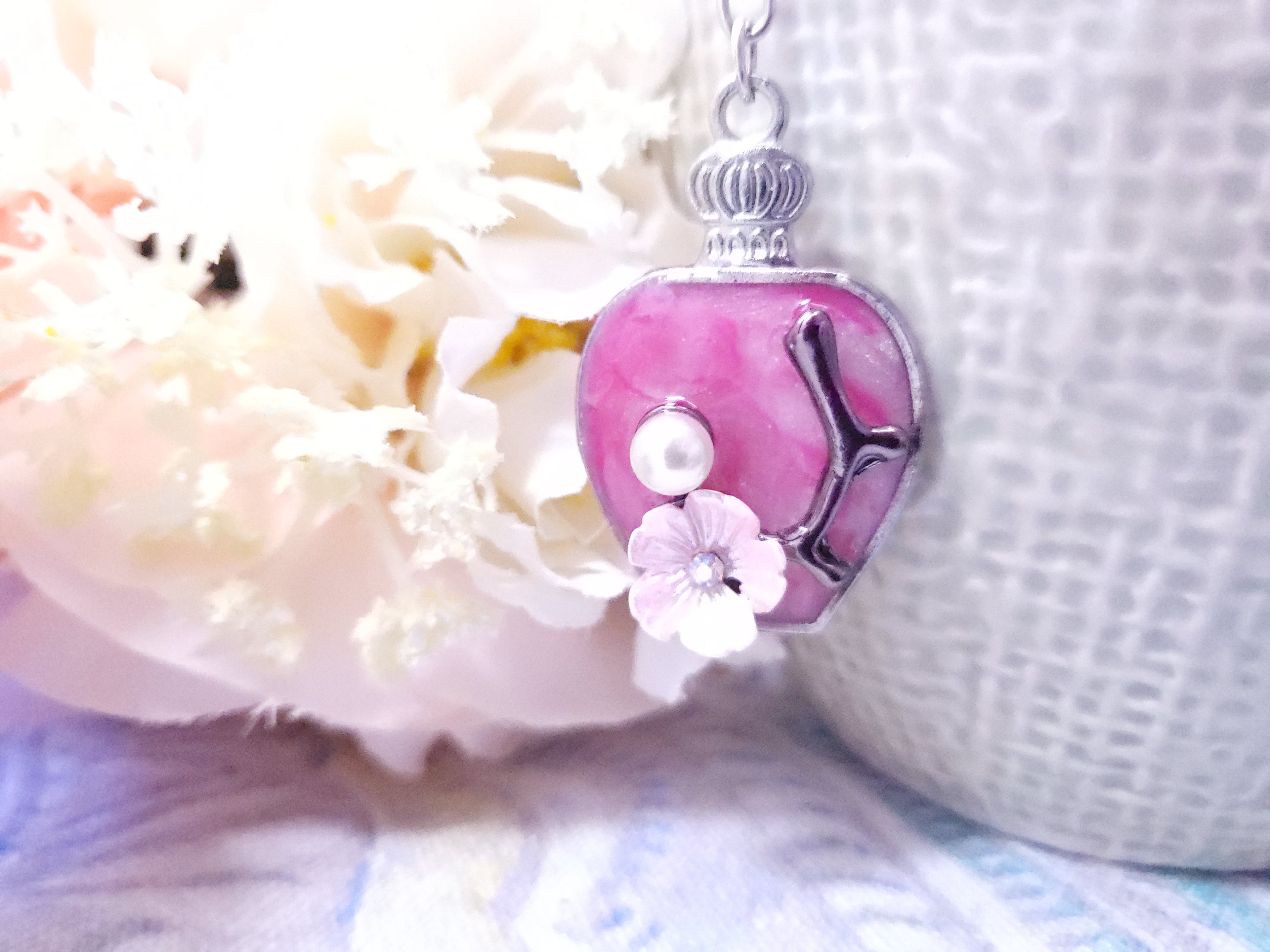 Deluxe Metal Bookmark - Floral Vase