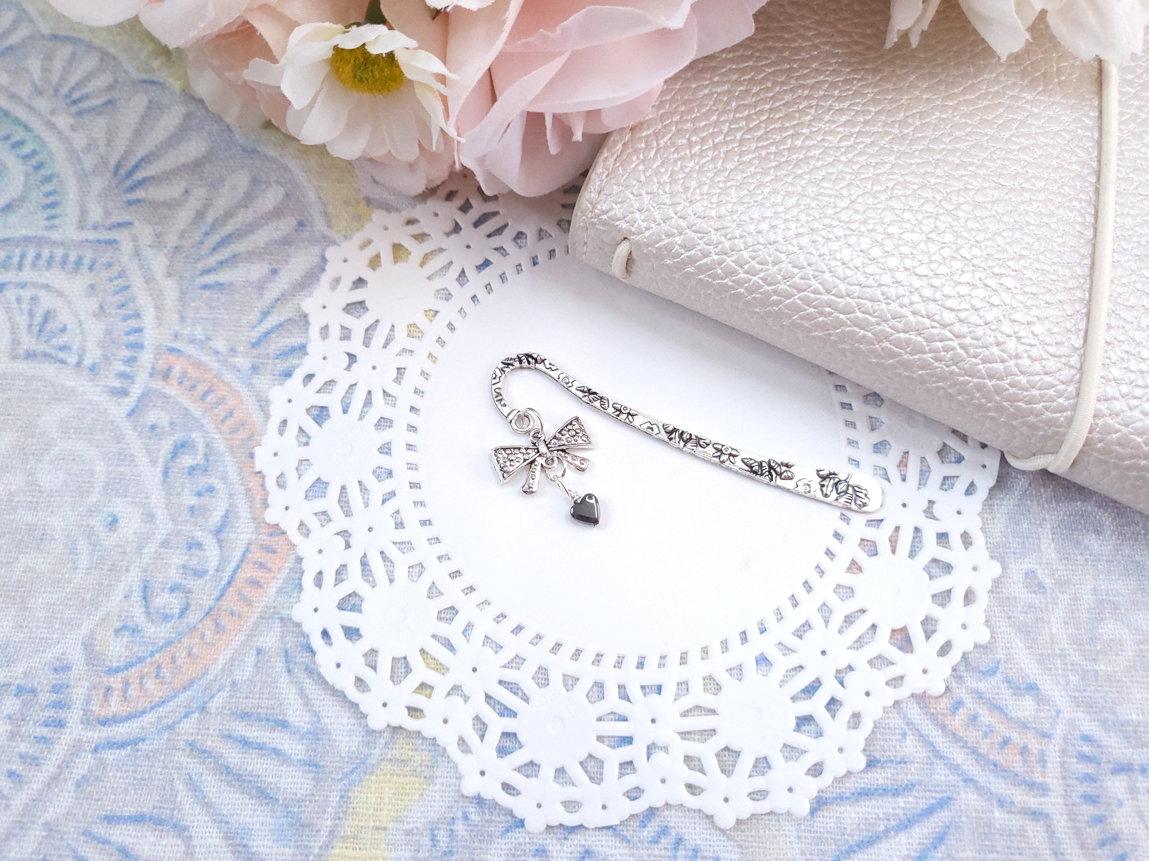 Metal Bookmark - Bow