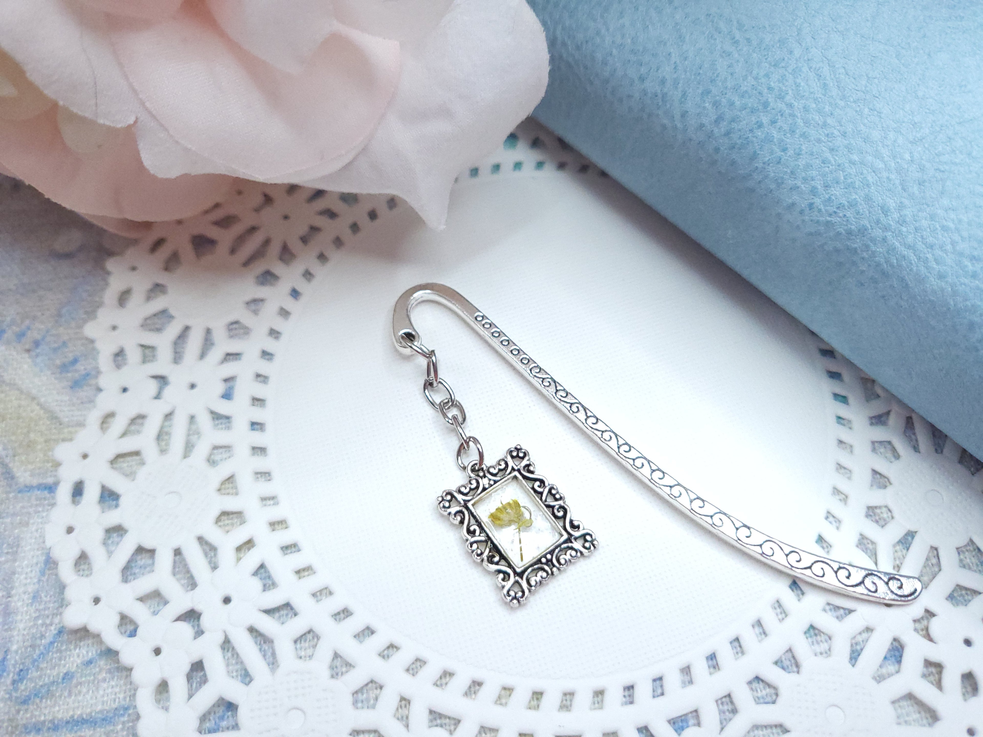 Metal Bookmark - Vintage Floral (Yellow)