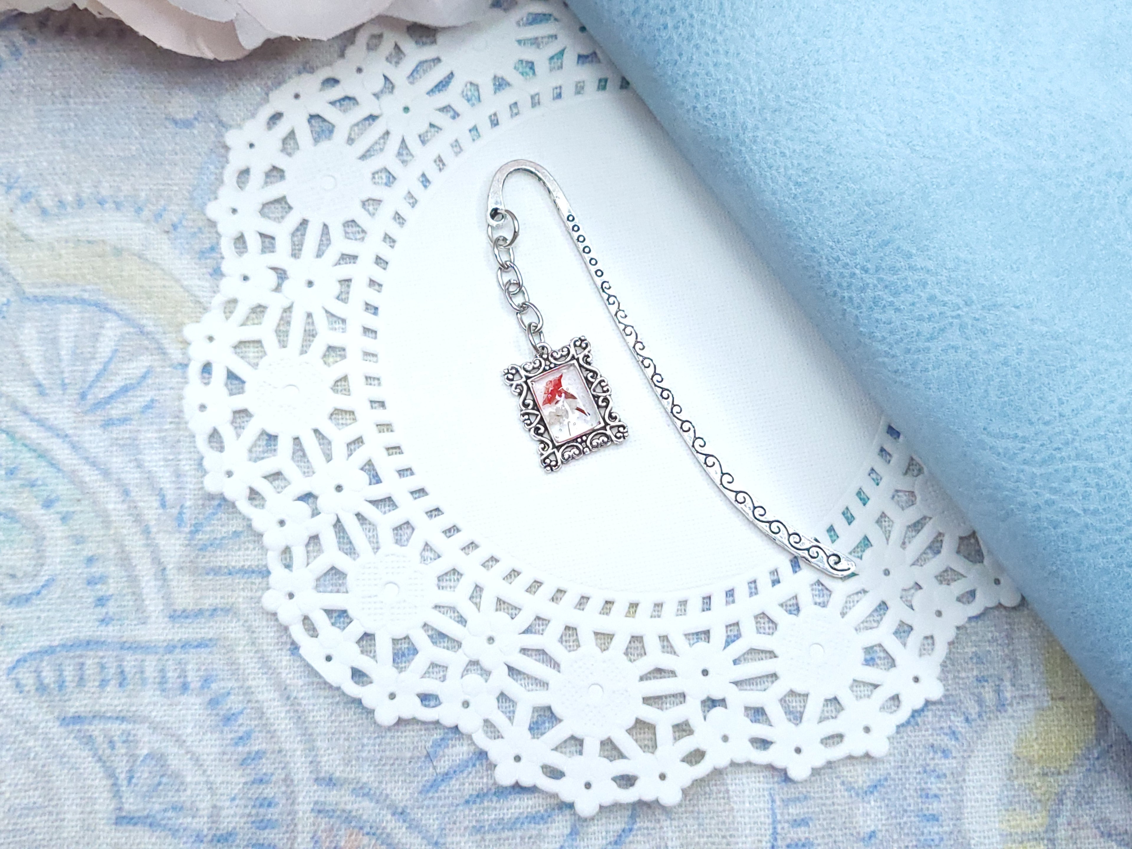 Metal Bookmark - Vintage Floral (Red)