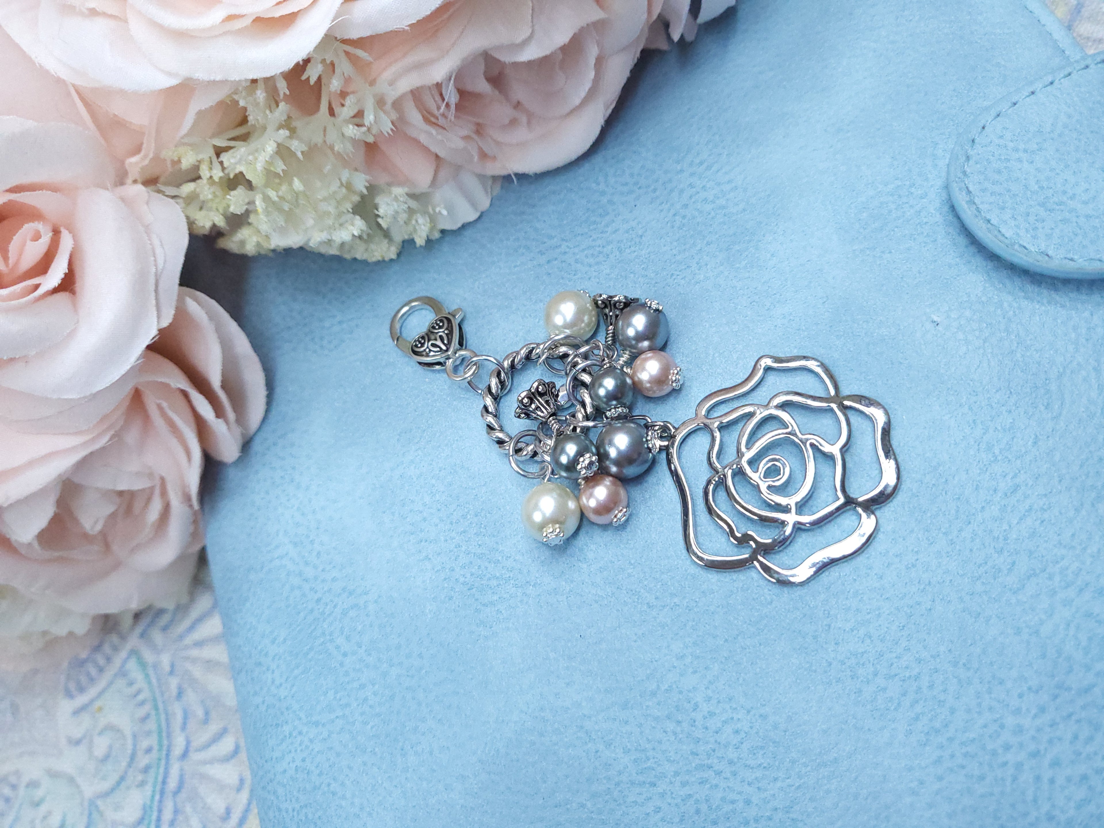Chunky Dangle - Vintage Rose