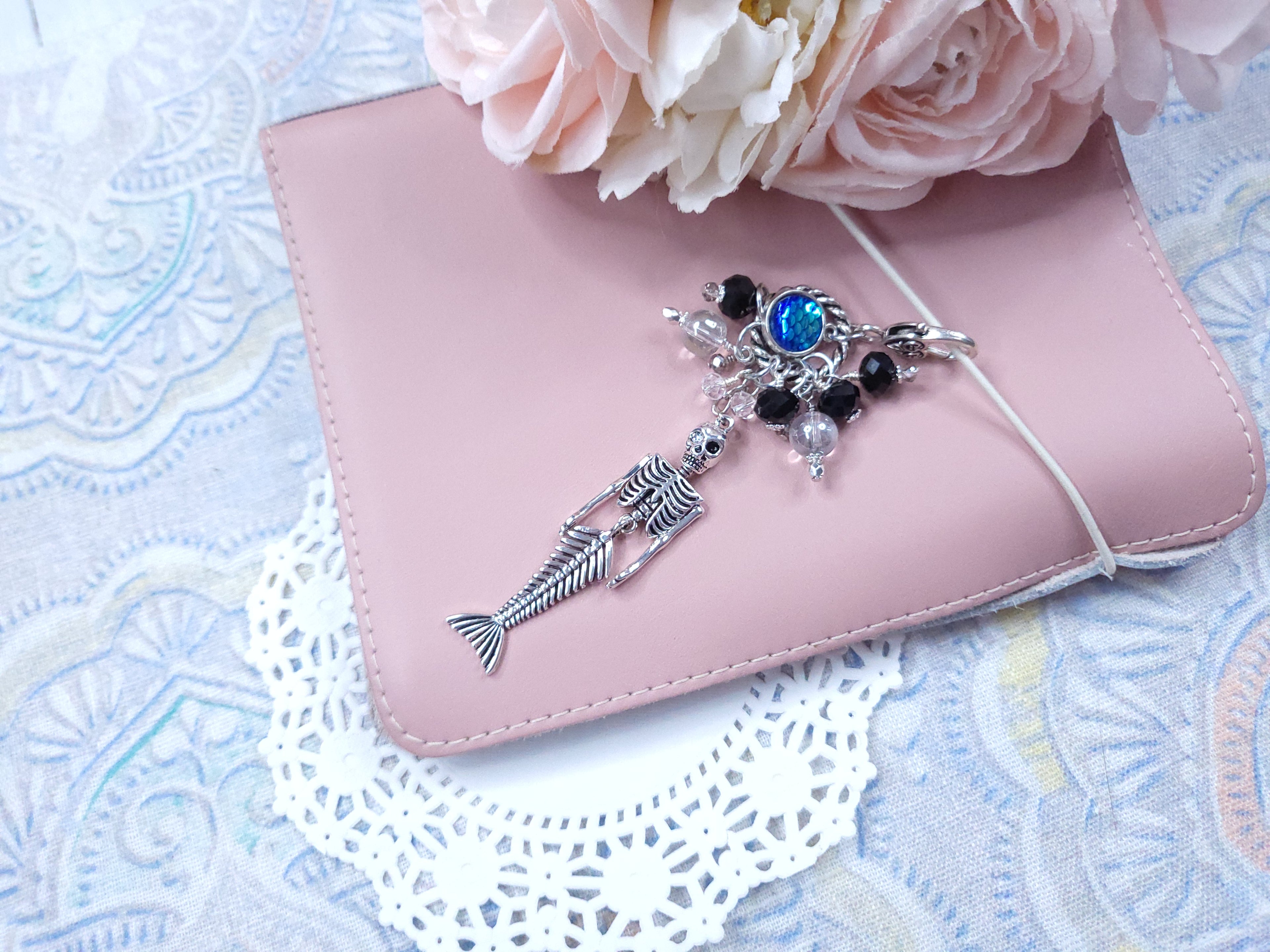 Chunky Dangle - Mermaid Skeleton