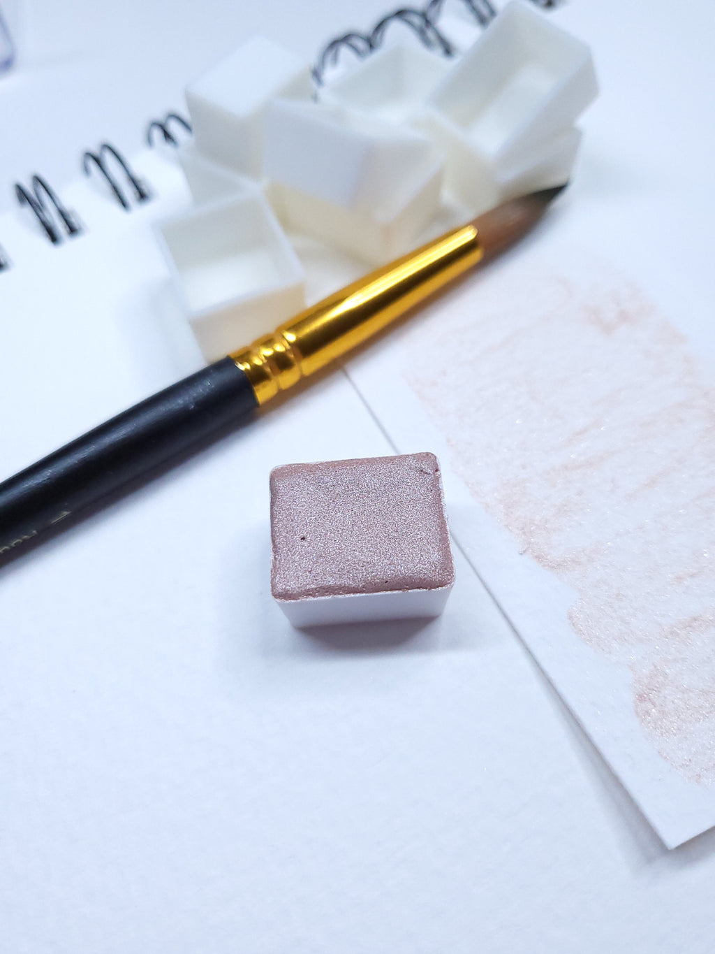 Watercolor Half Pan - Shimmering Taupe
